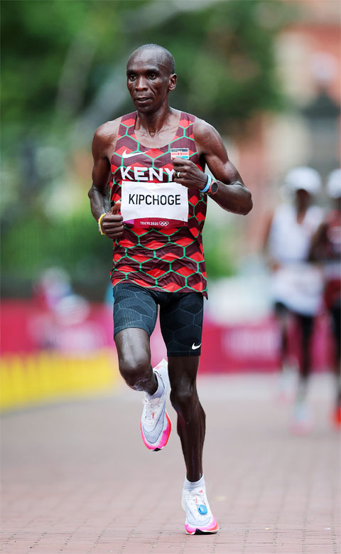 Kipchoge giành HCV marathon ở 2 kỳ Olympic liên tiếp