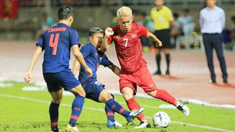 ĐT Việt Nam thử nghiệm hậu vệ biên cho vòng loại thứ ba World Cup 2022