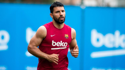 Barca chỉ bán Aguero nếu có đội trả tiền