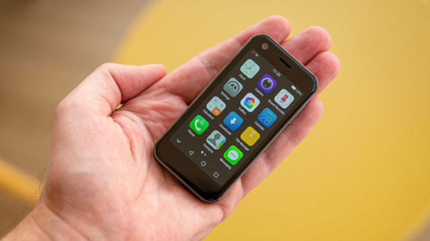 Mony Mint: chiếc điện thoại 4G nhỏ nhất thế giới