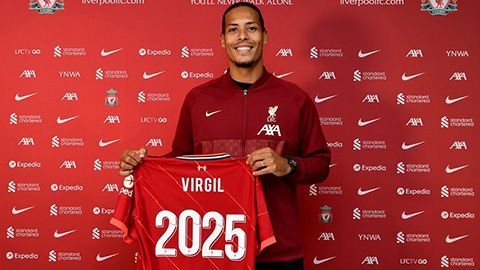 Van Dijk ký hợp đồng mới với Liverpool