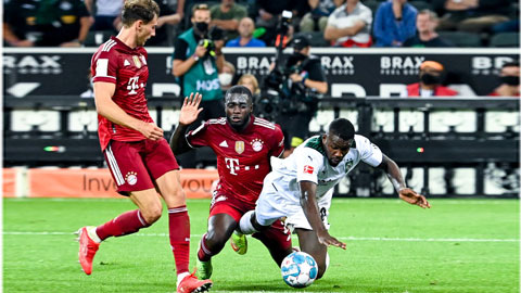 M’gladbach 1-1 Bayern: VAR gây tranh cãi ngay trận khai mạc