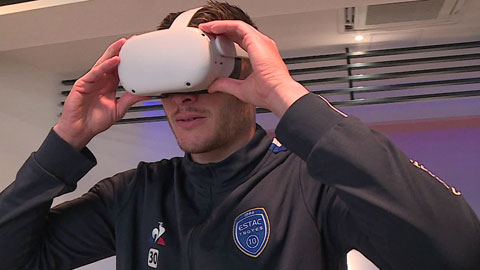 Công nghệ tiếp tục 'xâm chiếm' bóng đá: Nâng tầm ngôi sao bằng thực tế ảo