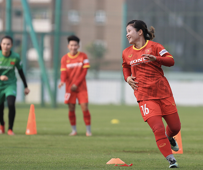 Tiền vệ Dương Thị Vân đang nỗ lực tập luyện để hy vọng dự vòng loại Asian Cup 2022