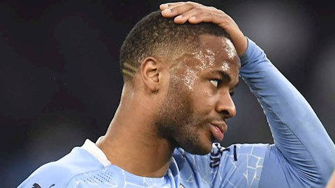 Man City: Tương lai của Sterling là… ghế dự bị?