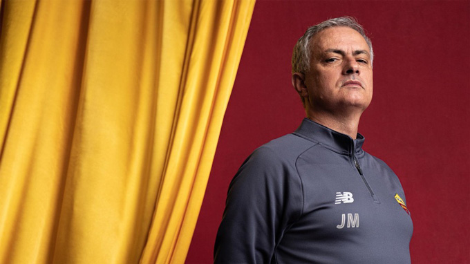 Mourinho giúp AS Roma thành ứng viên vô địch Serie A 2021/22
