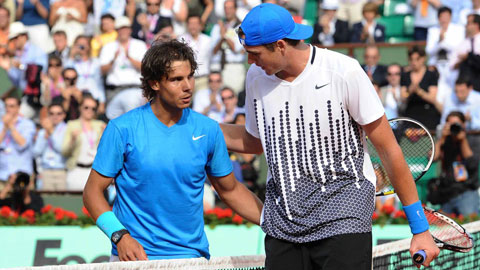John Isner (phải) sẽ đại diện cho quần vợt Mỹ tại US Open 2021 đối đầu các tay vợt hàng đầu  thế giới như Rafael Nadal