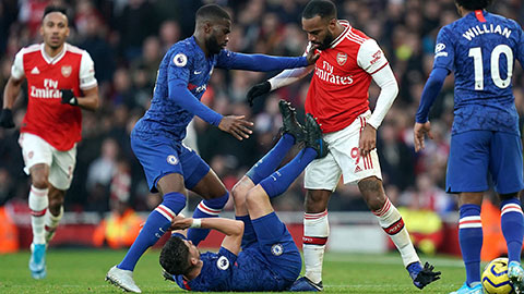 Thù địch Arsenal vs Chelsea và những cầu thủ từng khoác cả 2 màu áo