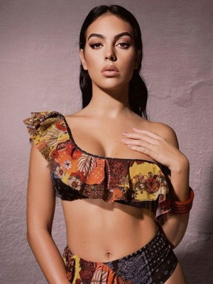 Georgina phản ứng thế nào khi HLV Ancelotti từ chối Ronaldo? Georgina phản ứng thế nào khi HLV Ancelotti từ chối Ronaldo?