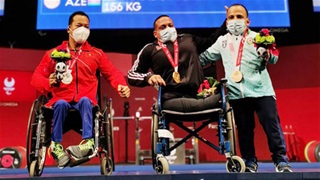 Paralympic Tokyo 2020: Lê Văn Công giành HCB hạng 49kg nam môn cử tạ