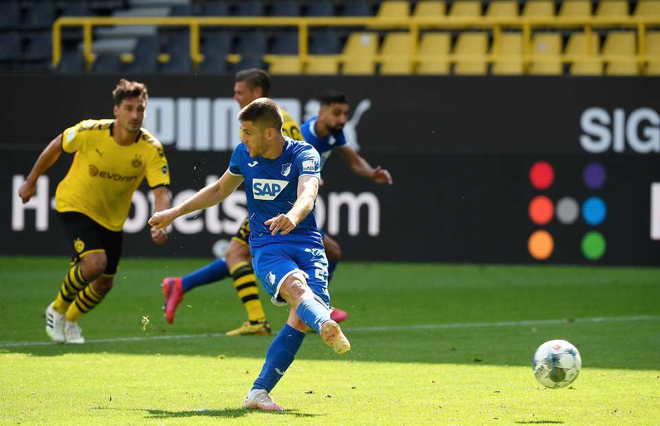 Kramaric từng ghi 4 bàn trong các trận đấu với Dortmund