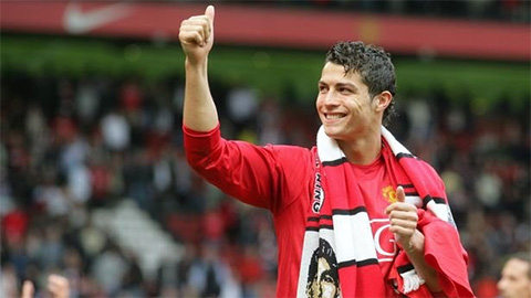 Ronaldo sẽ mặc áo số mấy khi gia nhập MU lần thứ 2?