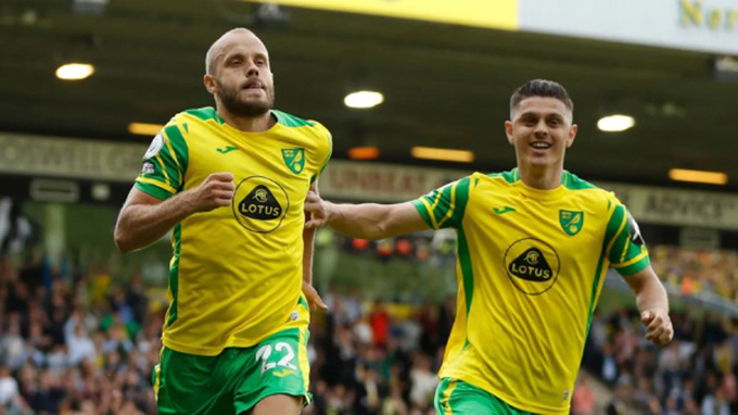 Pukki gỡ hòa cho Norwich