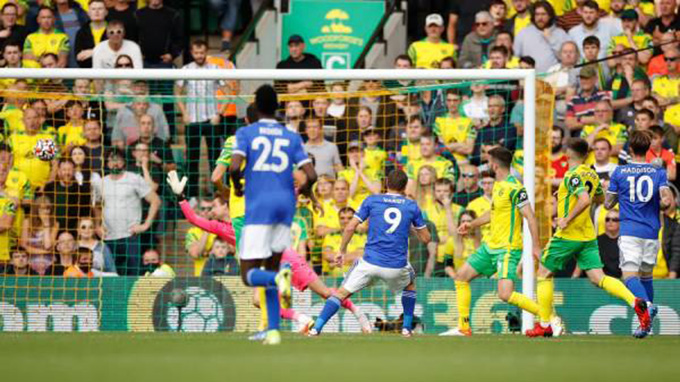 Vardy mở tỷ số trận Norwich vs Leicester 