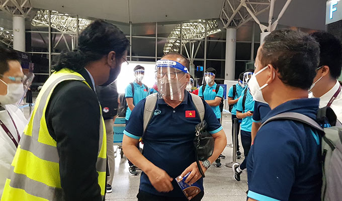 Giống như hành trình sang UAE tham dự vòng loại thứ 2, HLV Park Hang Seo cũng yêu cầu toàn đội cần phải đảm bảo an toàn phòng chống dịch trong suốt chặng đường di chuyển 