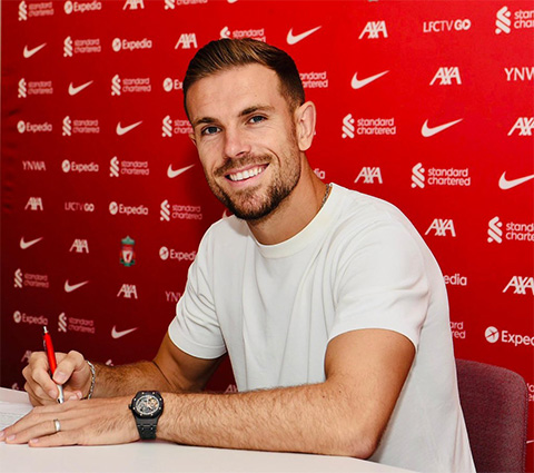 Henderson là cầu thủ mới nhất gia hạn hợp đồng với Liverpool