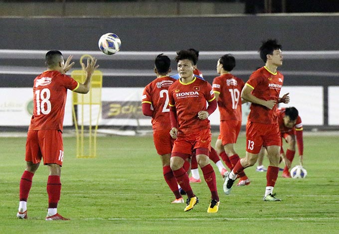 HLV Park Hang Seo giảm khối lượng tập luyện để các cầu thủ có trạng thái hưng phấn trước trận đấu chính thức