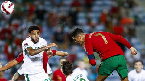 Cộng đồng mạng dậy sóng khi Ronaldo phá kỷ lục ghi bàn của Ali Daei Cộng đồng mạng dậy sóng khi Ronaldo phá kỷ lục ghi bàn của Ali Daei