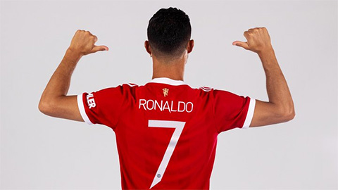 Ronaldo mặc áo số 7 tại Man United