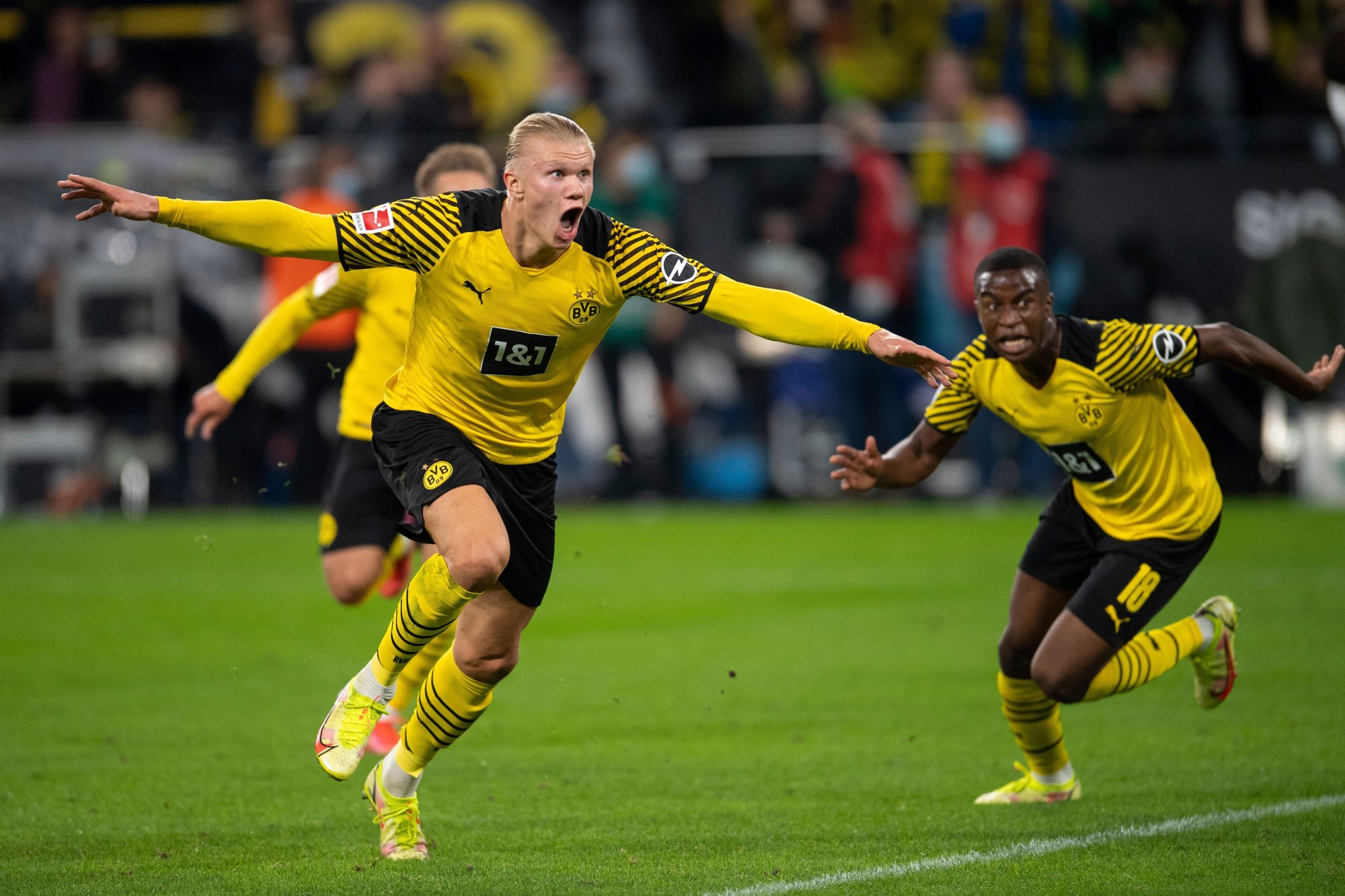Điều khoản phá vỡ hợp đồng trị giá khoảng 68 triệu bảng giữa Haaland và Dortmund sẽ được kích hoạt vào mùa Hè tới