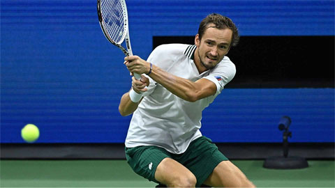 Daniil Medvedev vào tứ kết US Open mùa thứ ba liên tiếp