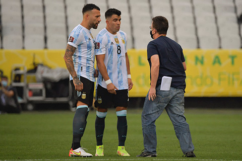 Các cầu thủ Argentina hoàn toàn bất ngờ trước sự cố