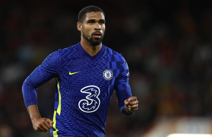 Loftus-Cheek không có nhiều cơ hội ra sân tại Chelsea