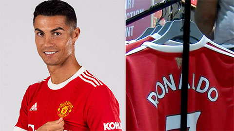 Ronaldo mất 4 tiếng để phá kỷ lục bán áo của MU