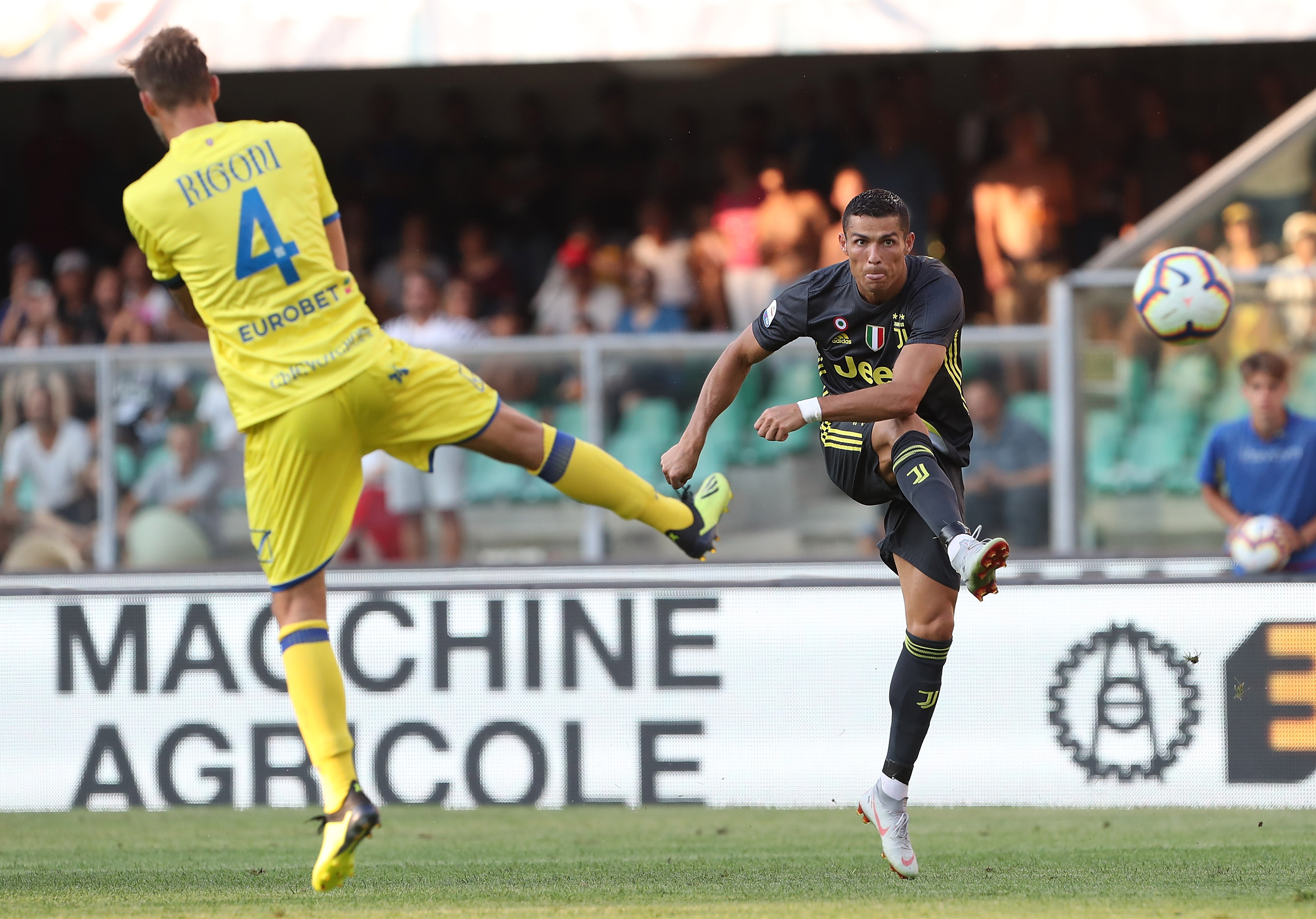 3 năm trước, Juve đã thua kèo châu Á trước Chievo trong trận ra mắt Serie A của Ronaldo
