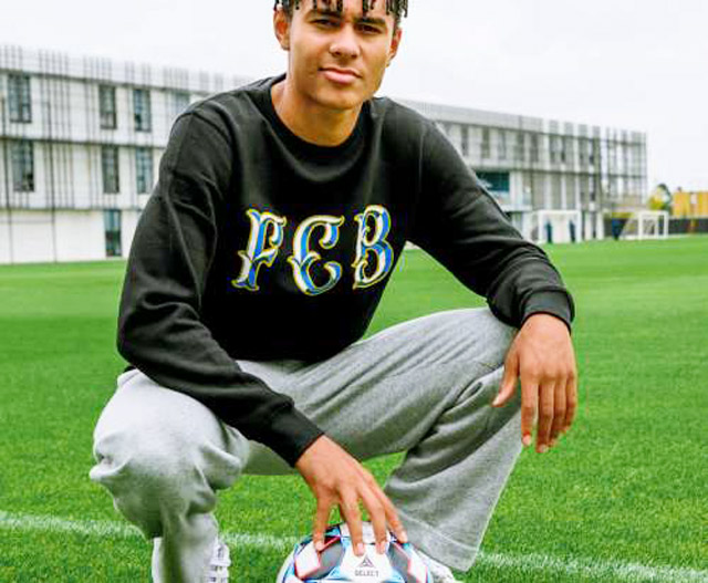 Nusa là cầu thủ trẻ nhất dự vòng bảng khi mới 16 tuổi.