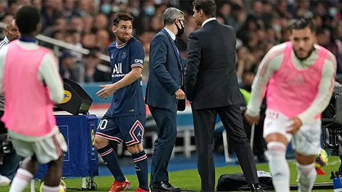 Messi giận dữ khi bị thay ra giữa trận PSG vs Lyon