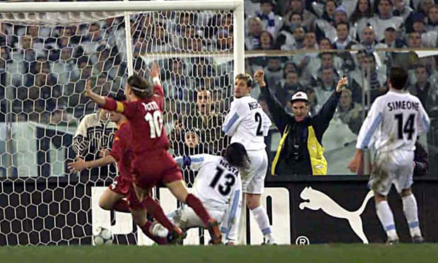  Trận derby thủ đô gần nhất giữa hai HLV từng đoạt Cúp châu Âu vào tháng 12/2000, Roma thắng 1-0