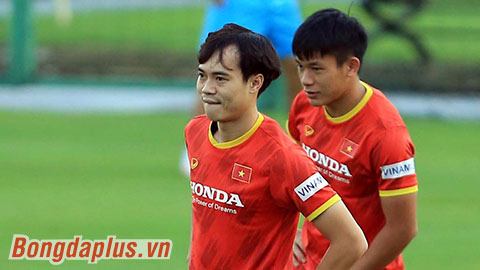ĐT Việt Nam thua trận bất ngờ trước khi lên đường đấu Trung Quốc