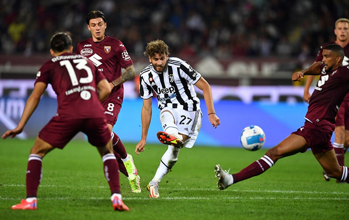 Locatelli ghi bàn thắng duy nhất trận Torino vs Juventus