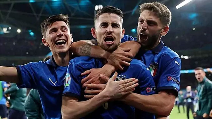 ĐT Italia có cơ hội giành chức vô địch khi được chơi trên sân nhà