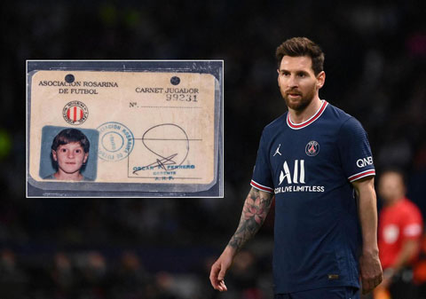 Tấm thẻ đăng ký thi đấu của Messi vào năm 1999 có giá khởi điểm 10.000 USD