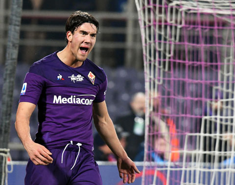 Vlahovic đã ghi 21 bàn cho Fiorentina trên mọi đấu trường mùa trước