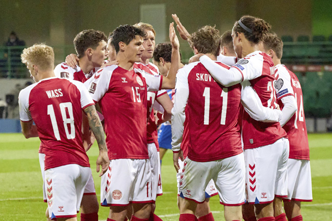 Đan Mạch là đội duy nhất toàn thắng sau 7 trận đấu