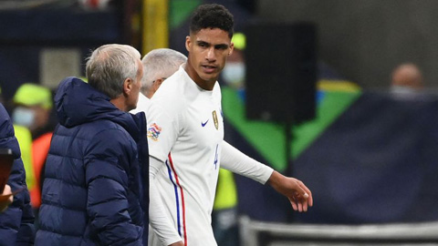 Man United méo mặt với chấn thương của Varane