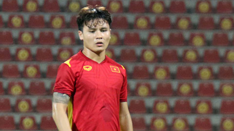 Quang Hải bất ngờ đổi giày trước trận đấu Việt Nam vs Oman  
