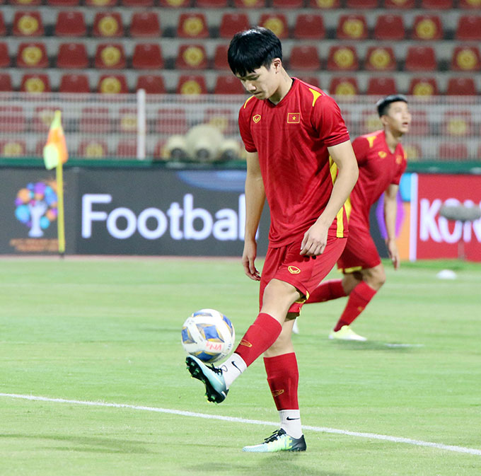Ngoài Quang Hải, Hoàng Đức cũng là cái tên nhận được nhiều sự kỳ vọng. Anh là cầu thủ chơi tốt nhất của đội tuyển Việt Nam trong 3 trận đấu đã qua của vòng loại World Cup 