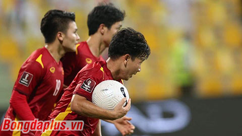 ĐT Việt Nam tụt 3 bậc trên BXH FIFA sau khi thua Oman, Trung Quốc