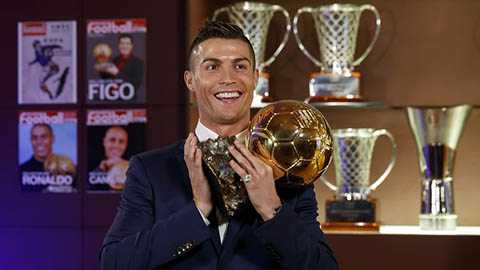 Jorge Mendes nêu 5 lý do Ronaldo sẽ giành Quả bóng Vàng 2021