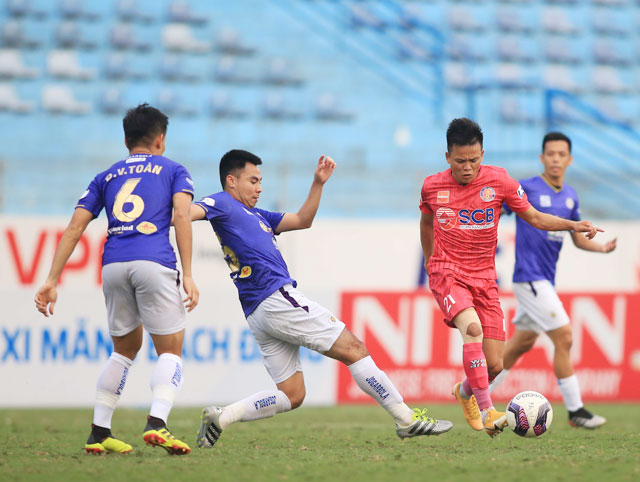 Các giải bóng đá chuyên nghiệp Việt Nam hướng đến hình ảnh đẹp trong mắt người hâm mộ trên mọi khía cạnh - Ảnh: ĐỨC CƯỜNG