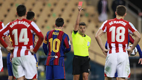Messi không xứng đáng nhận Quả bóng Vàng 2021 vì đã nhận thẻ đỏ