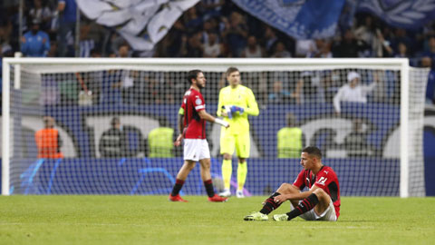 Milan đứng bét bảng B sau khi toàn thua cả 3 trận lượt đi