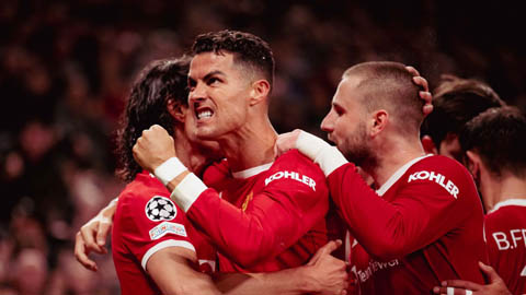 Ronaldo: 'Man United không bao giờ bỏ cuộc!'