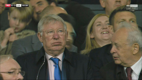 Sir Alex ngán ngẩm nhìn Man United thua nhục Liverpool