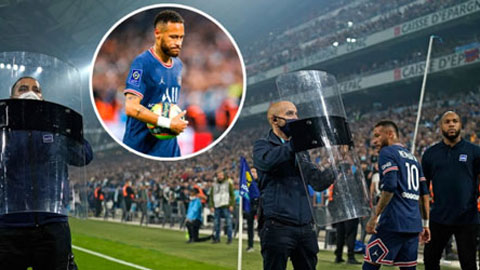 Marseille vs PSG: Neymar cần cảnh sát bảo vệ khi đá phạt góc