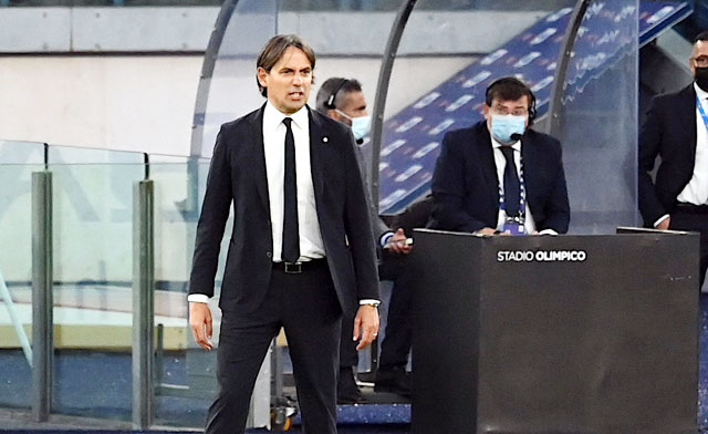 HLV Simone Inzaghi của Inter cũng bị đuổi  trong trận hòa Juventus